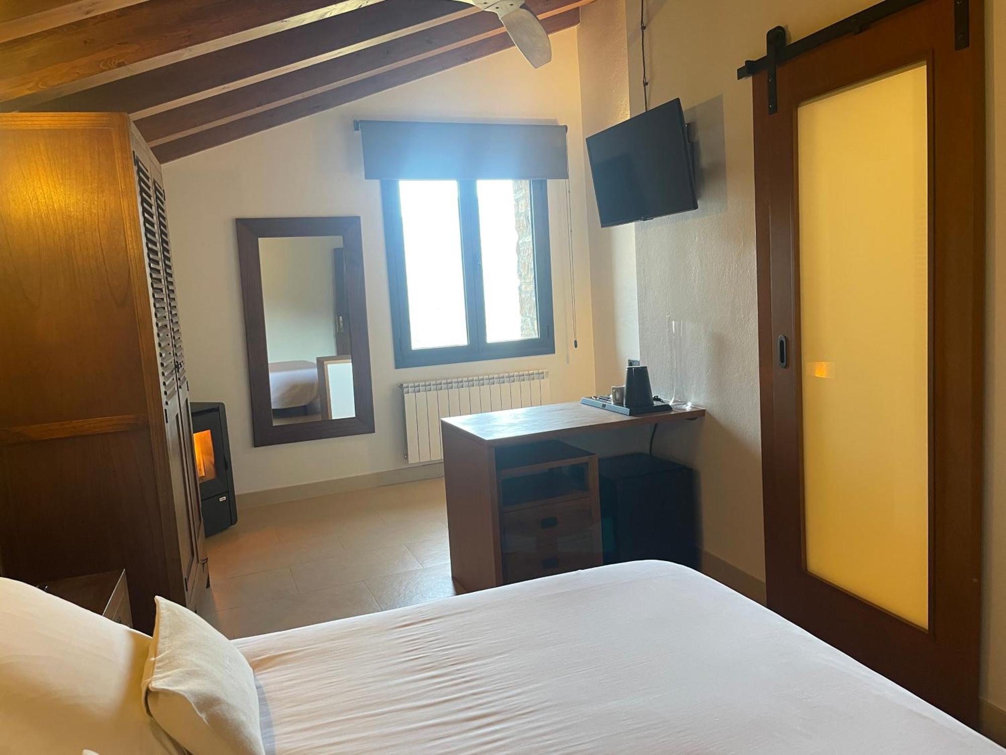 Les Flors - Hotel Rural & Cabanyes Gramos ภายนอก รูปภาพ