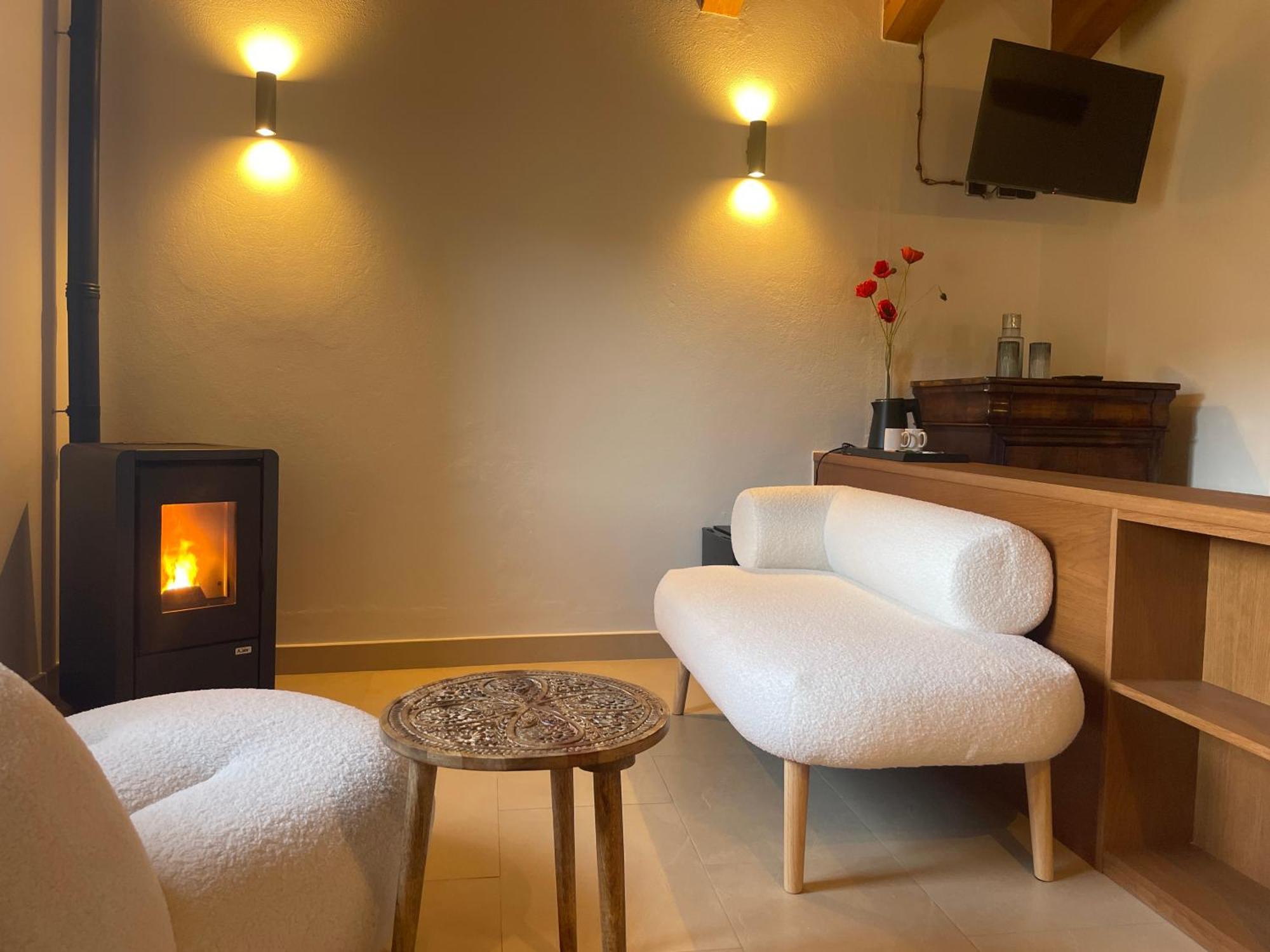 Les Flors - Hotel Rural & Cabanyes Gramos ภายนอก รูปภาพ